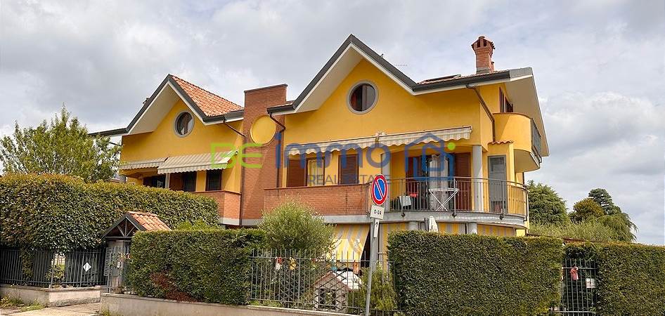 Esterno
