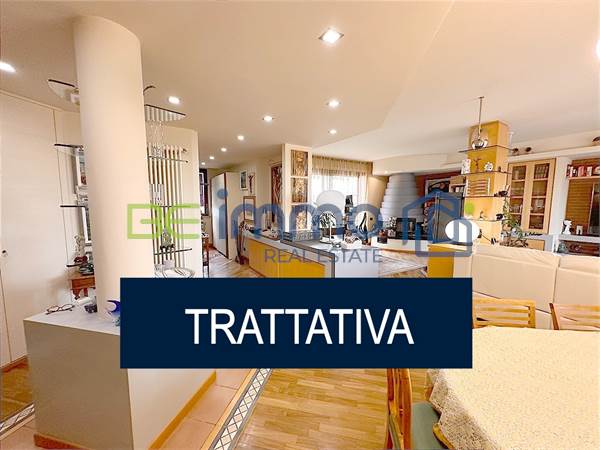 Civico 2 | Signorile attico con terrazzo 