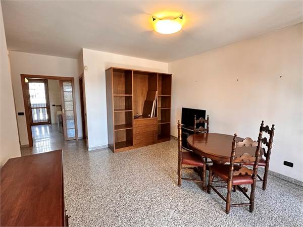 3 locales en venta la Arluno