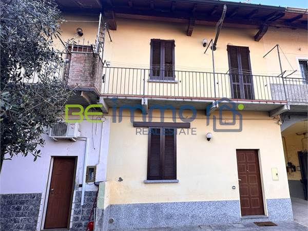 Civico 92 | Trilocale in corte  