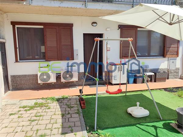 2 locales en venta la Arluno