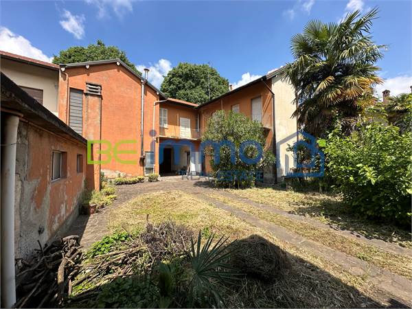 Civico 37 | Cortile indipendente