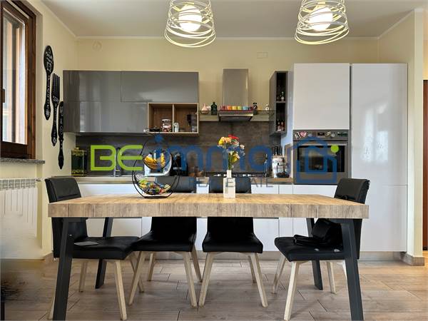 3 locales en venta la Castano Primo
