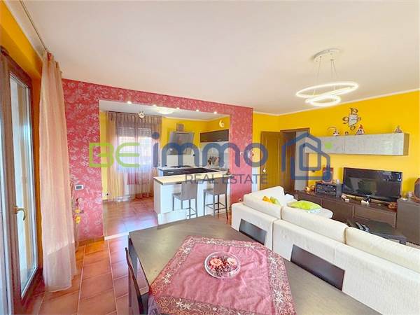 porciòn de villa en venta la Arluno