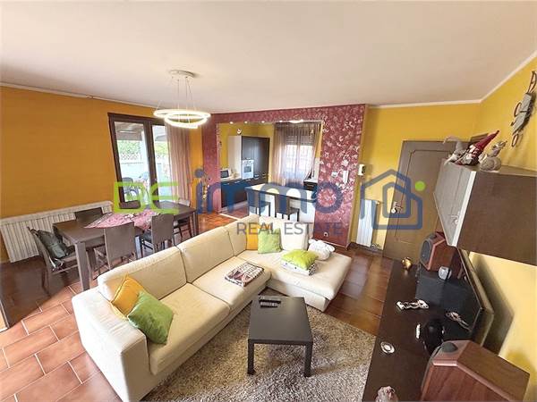 Civico 55 | Porzione di villa bifamiliare 